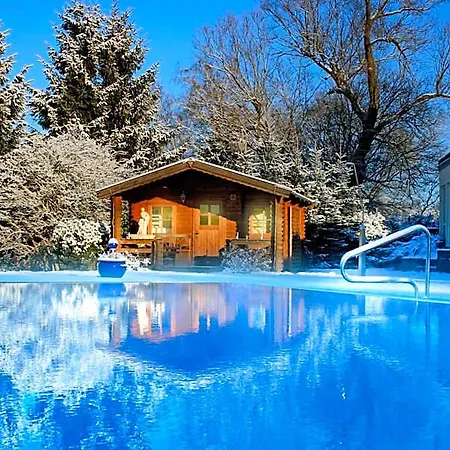 & Sommerfeld - Adults Only 4*
